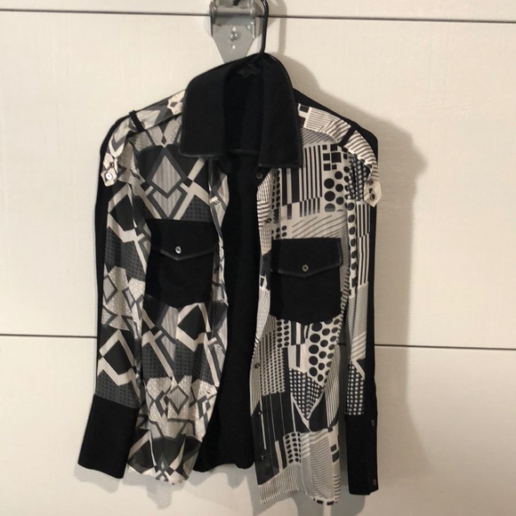 Mondo Guerra Sheer Graphic Print Button-Up Shirt - Picture 1 of 3